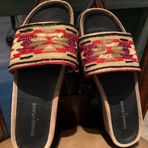 Size 9 medium colorful Donald J Pliner kicks!